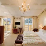 Hotel Grand Serbelloni - The Only Relais & Chateaux On Bellagio