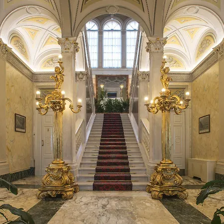 Grand Serbelloni - The Only Relais & Chateaux On