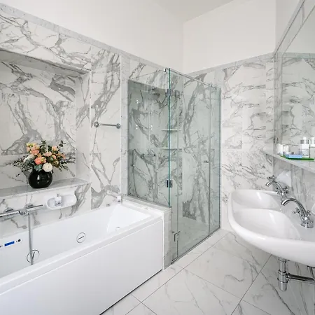 Hotell Grand Serbelloni - The Only Relais & Chateaux On