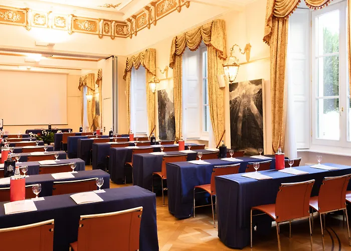 Отель Grand Serbelloni - The Only Relais & Chateaux On