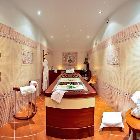 Hotel Grand Serbelloni - The Only Relais&châteaux On 5*