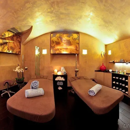Grand Serbelloni - The Only Relais&châteaux On Hotel 5*
