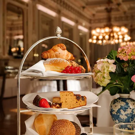 Hotel Grand Serbelloni - A Legendary Bellagio