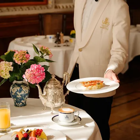 Ξενοδοχείο Grand Serbelloni - The Only Relais & Chateaux On Μπελάτζιο